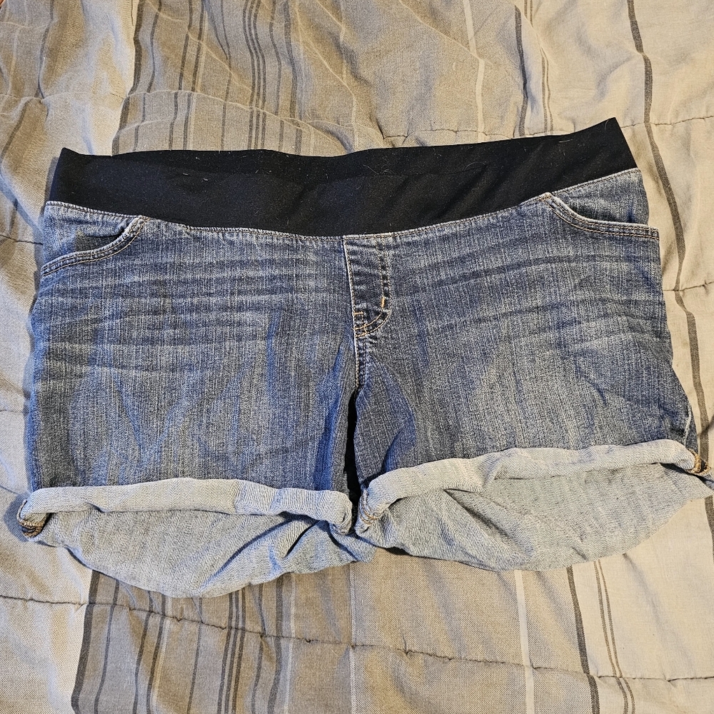 Liz Lange Maternity Blue Jean Shorts XXL